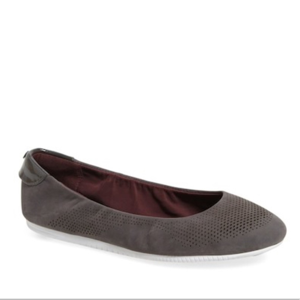 StudiøGrand Packable Ballet Flat sz 8.5